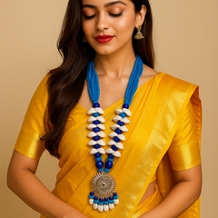 Blue Thread Shell Necklace Set with Sun-Shaped Pendant