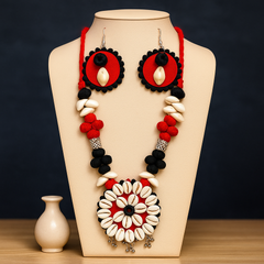 Red & Black Cowrie Shell Floral Pendant Necklace Set