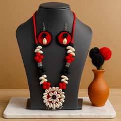 Red & Black Cowrie Shell Floral Pendant Necklace Set