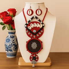 Red & Black Cowrie Shell Layered Pendant Necklace Set