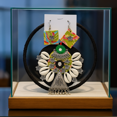 Black & Green Cowrie Shell Pendant Necklace Set