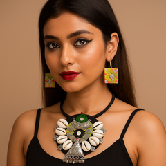 Black & Green Cowrie Shell Pendant Necklace Set