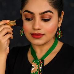 Handcrafted Green Tribal Pendant Set – Sunflower Design