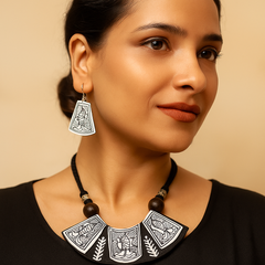 Black & White Tribal Art Necklace Set