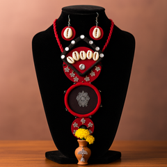 Red & Black Cowrie Shell Layered Pendant Necklace Set