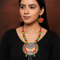 Red-Green Fabric & Oxidized Silver Necklace Set