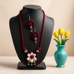 Red-Black Floral Shell Beaded Necklace Set