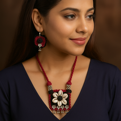 Black & Red Floral Shell Necklace Set