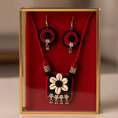 Black & Red Floral Shell Necklace Set