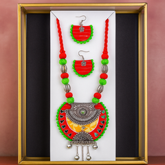 Red-Green Fabric & Oxidized Silver Necklace Set