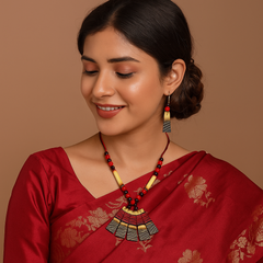 Mix Red & Brown Beaded Fan Pendant Necklace