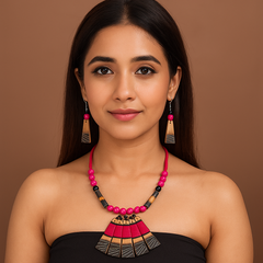 Pink & Black Beaded Fan Pendant Necklace