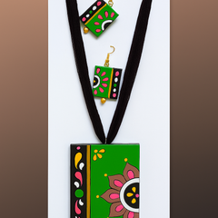 Hand-Painted Green Terracotta Necklace & Earring Set